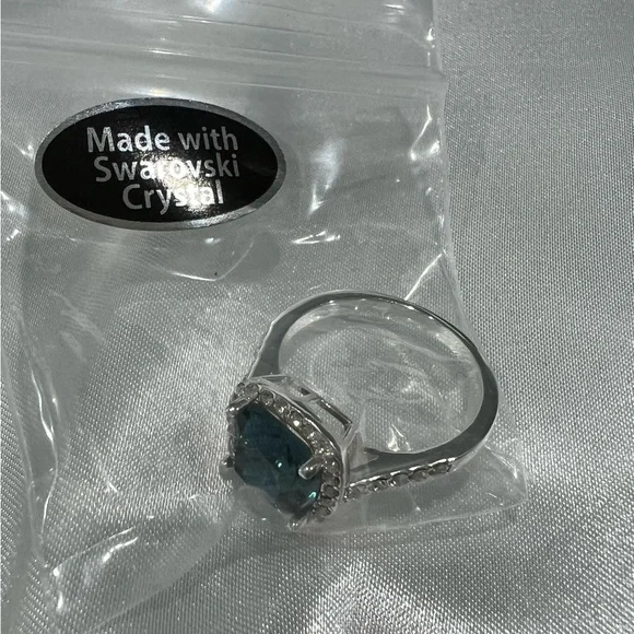 SWAROVSKI ELEMENTS AQUAMARINE & CLEAR CRYSTAL Silver Women's Ring sz 9 - Picture 5 of 11